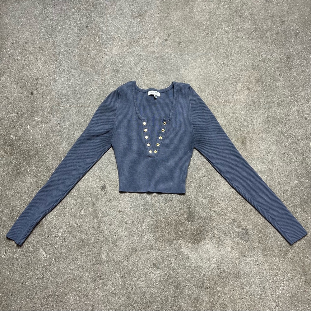 Blue knit long sleeve crop top 💙✨